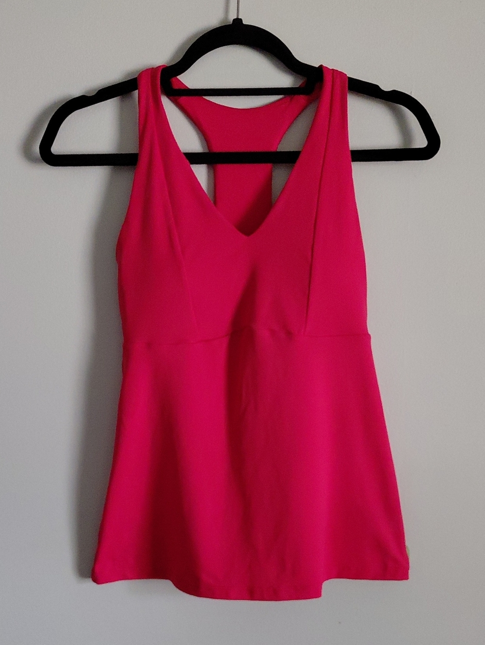 Fabletics Vibrant Pink V-Neck Racerback Tank Top Athletic Workout Activewear Gym